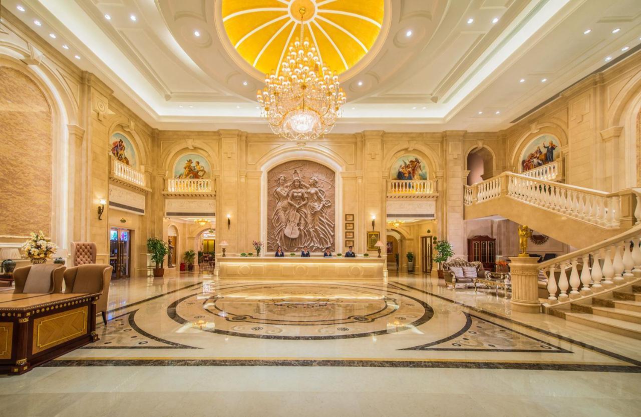 Vienna International Hotel Yantai Changjiang Road Xingyi Square Branch Exterior photo